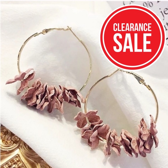 Jewelry - 🔴𝟱/$𝟮𝟬🔴𝗖𝗟𝗘𝗔𝗥𝗔𝗡𝗖𝗘 Pink Earrings NEW